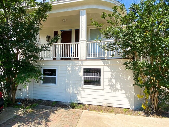 property at 1615 Houston Ave