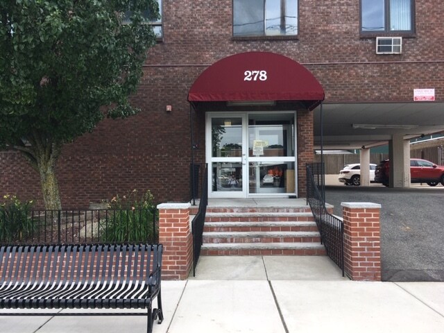 278 Beacon St in Somerville, MA - Building Photo