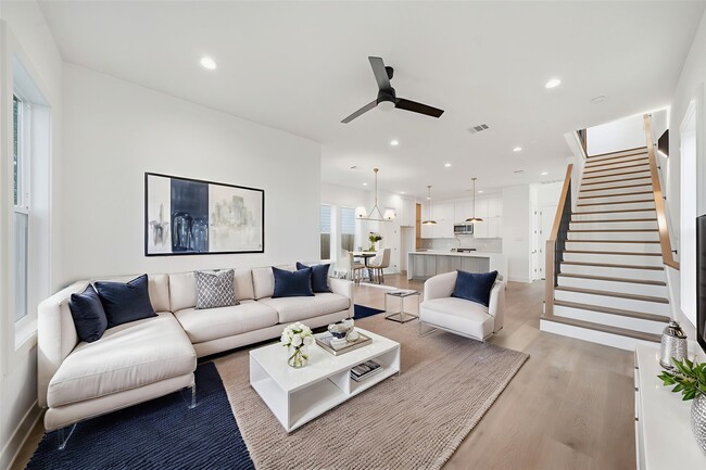 2036 Thonig Rd in Houston, TX - Building Photo - Building Photo