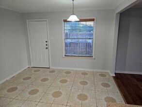 1334 Falcon Dr in Grand Prairie, TX - Building Photo - Building Photo