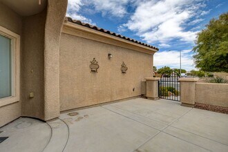 6613 Scavenger Hunt St in North Las Vegas, NV - Building Photo - Building Photo