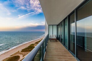 900 N Ocean Blvd, Unit 1904 in Pompano Beach, FL - Building Photo