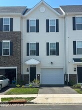 304 Discovery Rd in Brick, NJ - Building Photo - Building Photo