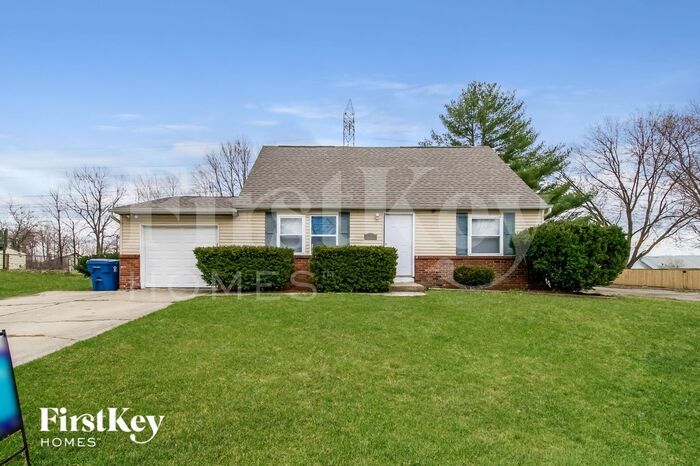 1733 Mutz Dr in Indianapolis, IN - Foto de edificio