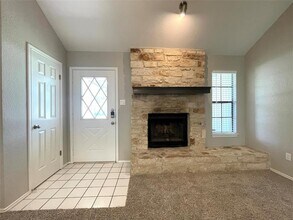 1008 Cresswell Dr in Pflugerville, TX - Building Photo - Building Photo