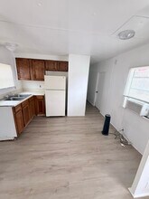 215 Weeks Rd in Cleburne, TX - Building Photo - Building Photo