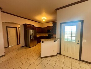 10913 SW 30th Terrace in Yukon, OK - Building Photo - Building Photo