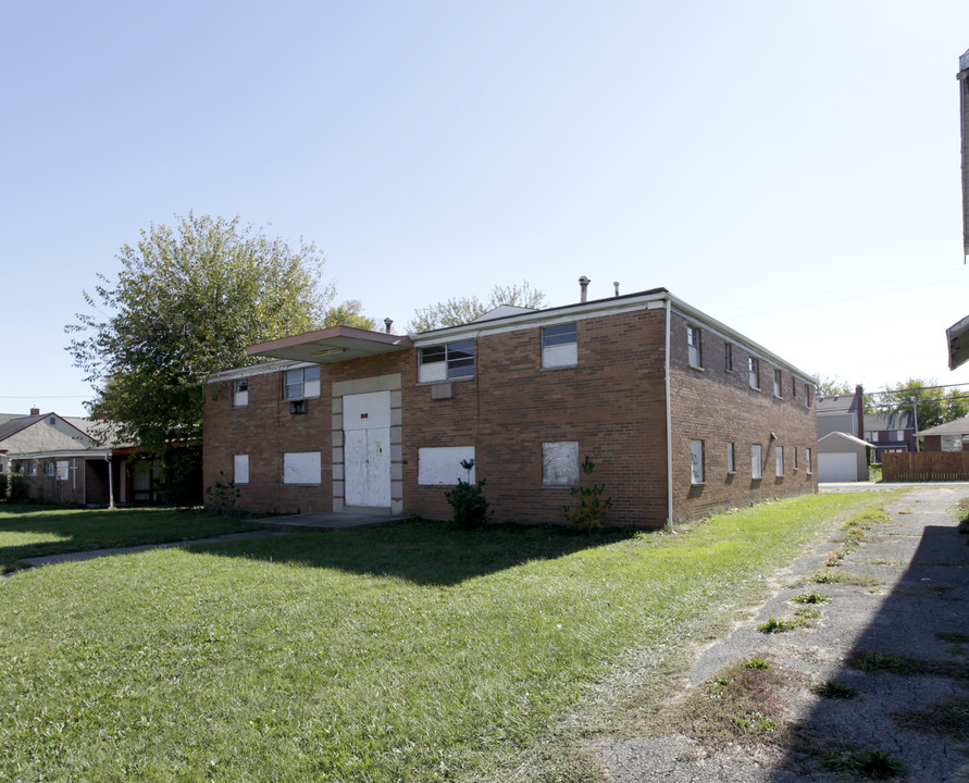 1671 E Livingston Ave in Columbus, OH - Building Photo