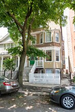 1416 W Wolfram St, Unit 1 in Chicago, IL - Foto de edificio - Building Photo