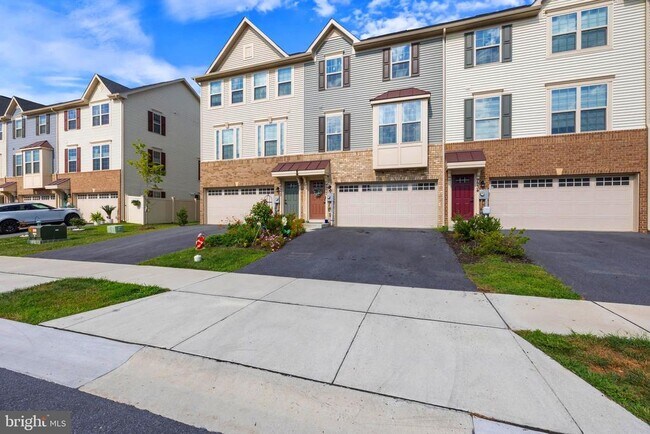 7232 Bodkin Wy in New Market, MD - Foto de edificio - Building Photo