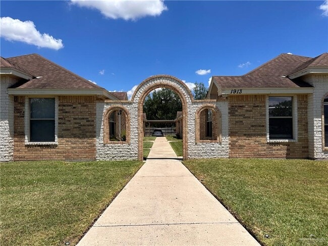 property at 13 West Dr