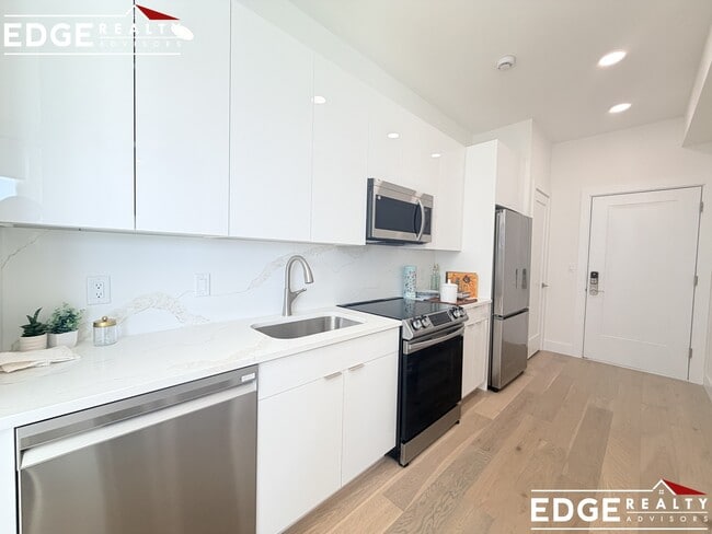 property at 38 Hichborn St