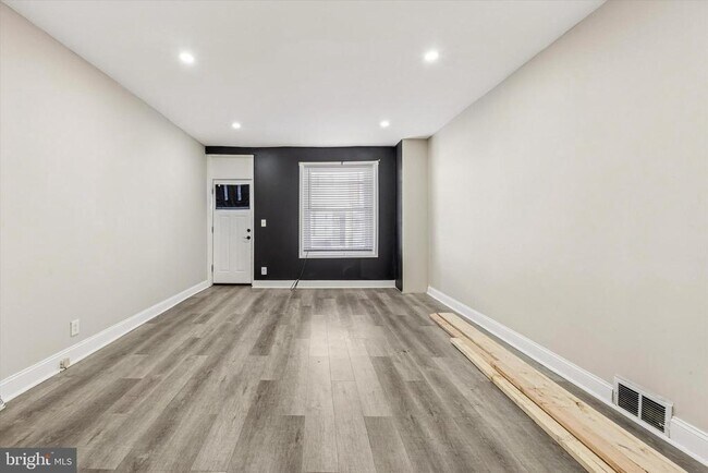 2336 Pierce St in Philadelphia, PA - Building Photo - Building Photo