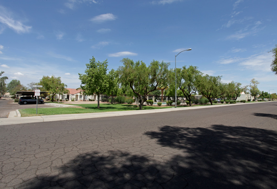 726 S Nebraska in Chandler, AZ - Foto de edificio