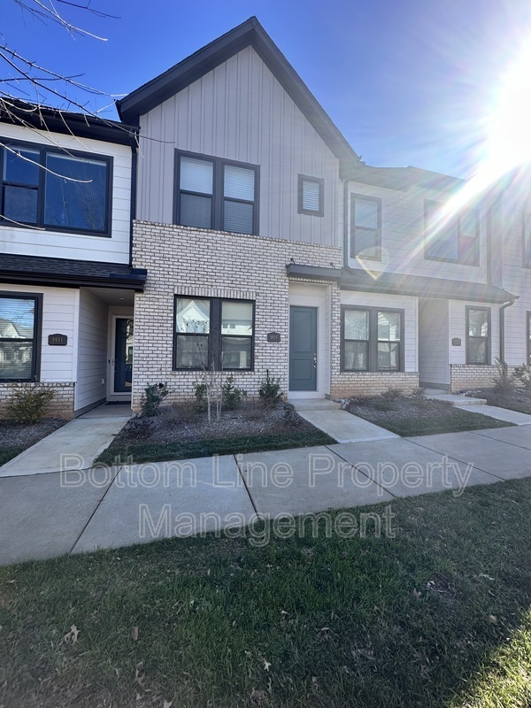 property at 5915 Ardrey Kell Rd