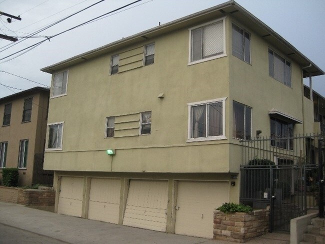 1980 Henderson Ave in Long Beach, CA - Foto de edificio - Building Photo