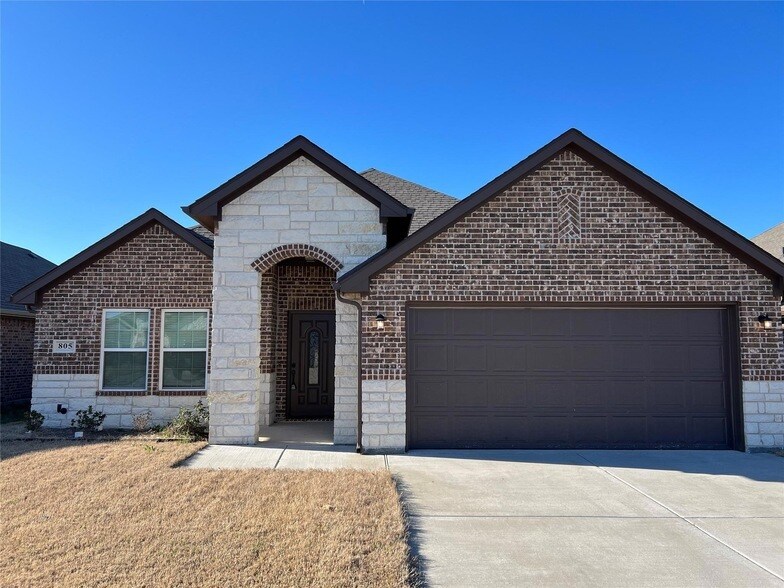 805 Hardaway Ln, Unit 3455-109 in Greenville, TX - Building Photo