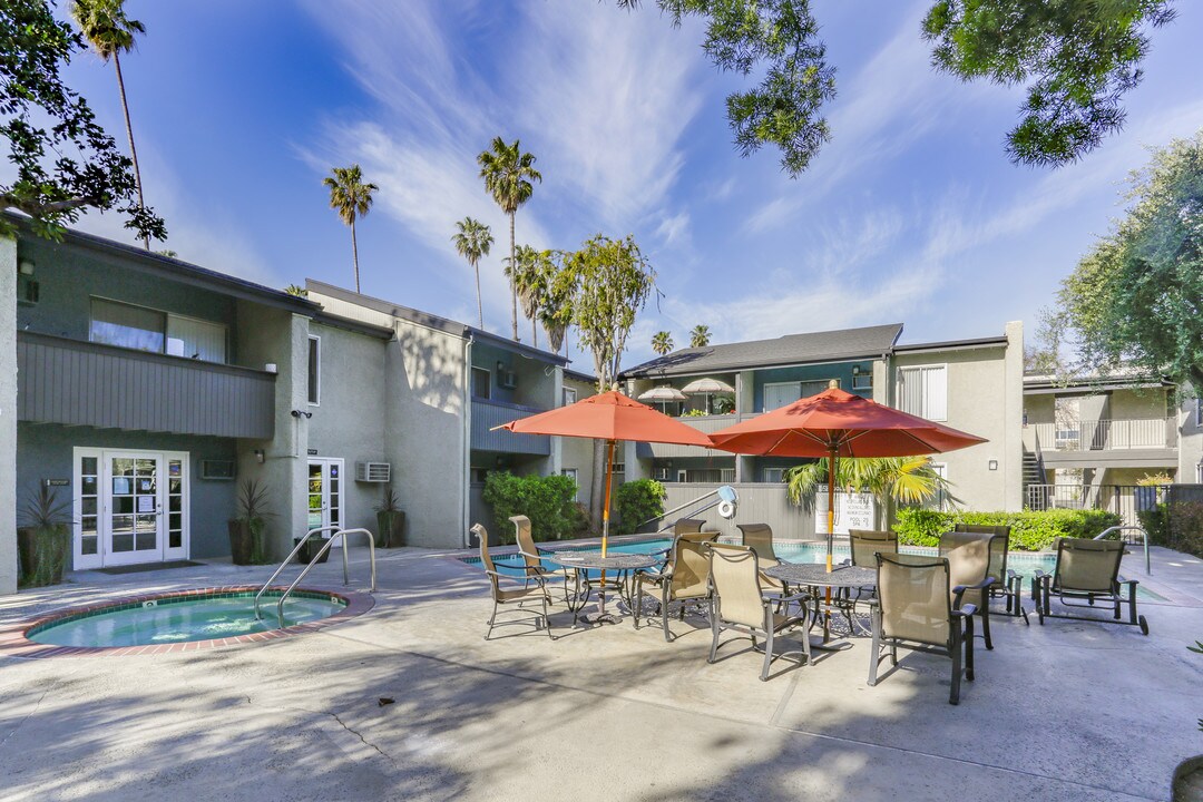 Twenty 2 Eleven Apartment Homes in Canoga Park, CA - Building Photo