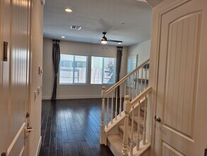 3749 Kos Island Ave in Sacramento, CA - Building Photo - Building Photo