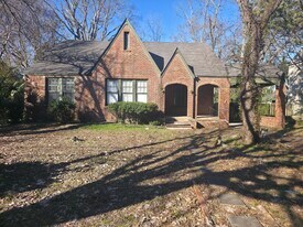 1367 Woodward Ave in Montgomery, AL - Building Photo