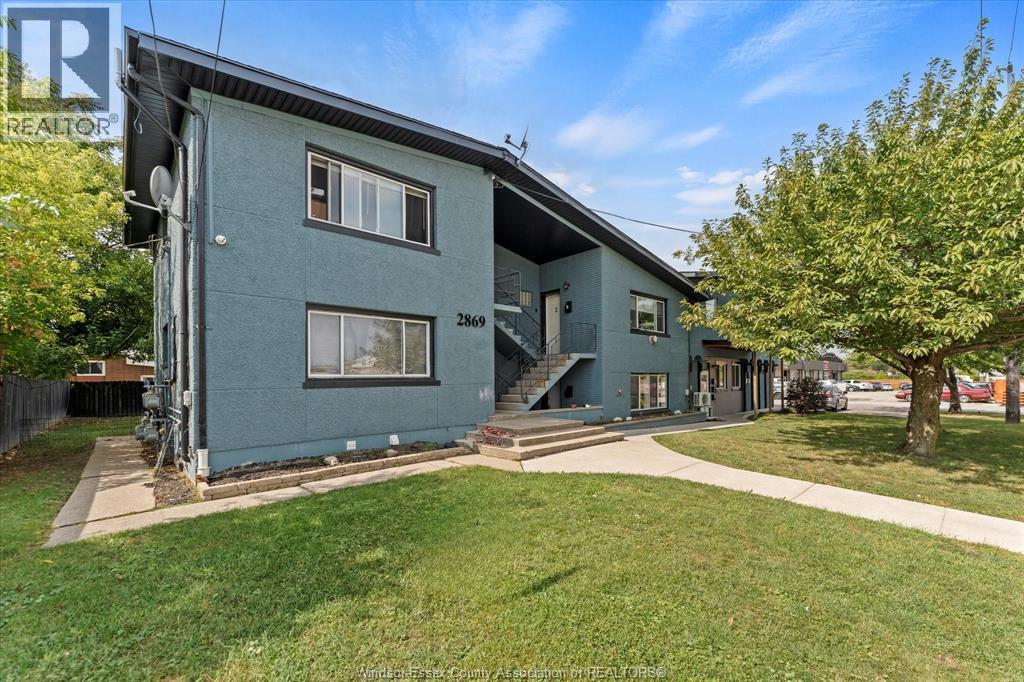 2869 Turner Rd in Windsor, ON - Building Photo