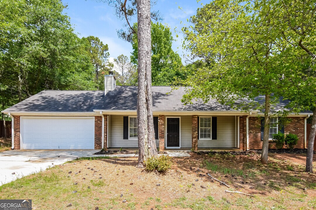 155 Mcgiboney Pl in Covington, GA - Building Photo