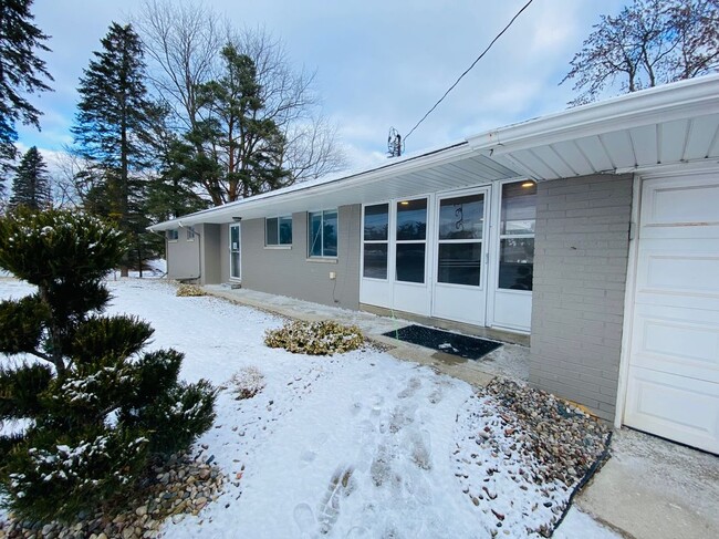 property at 8089 N Holly Rd