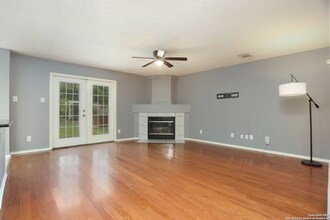 2558 Ashley Oak Dr in Schertz, TX - Building Photo - Building Photo