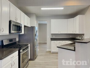 5136 Sunburst Ln in Charlotte, NC - Building Photo - Building Photo