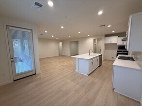 12707 Kinnick Ct in Bakersfield, CA - Building Photo - Building Photo