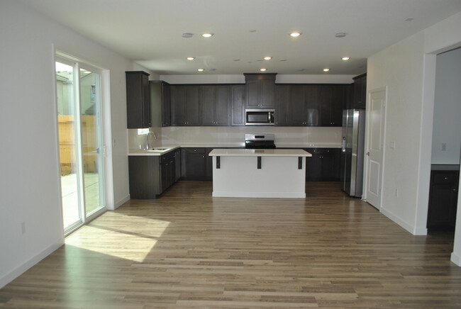 7480 Moon Dream Wy in Roseville, CA - Building Photo - Building Photo