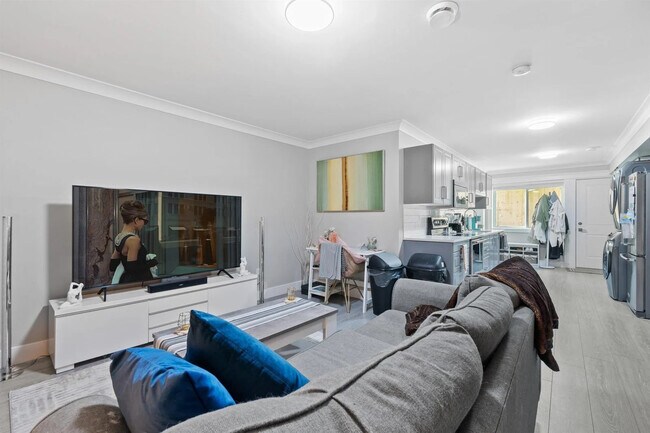 16670 26 Av in Surrey, BC - Building Photo - Building Photo