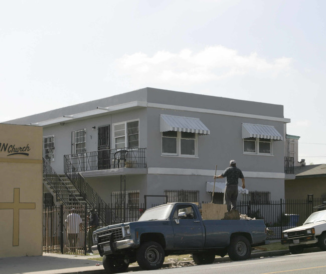 9508 S Western Ave in Los Angeles, CA - Building Photo - Building Photo