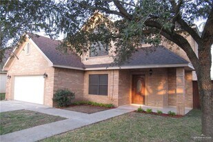 33 Santa Teresa St in Mission, TX - Building Photo