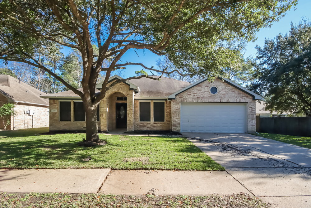 23214 Lone Wolf Trail in Spring, TX - Building Photo