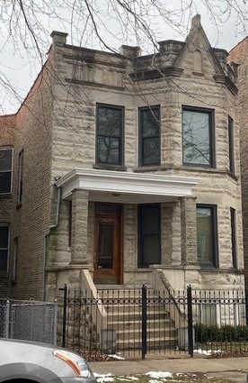 2629 N Whipple St in Chicago, IL - Foto de edificio