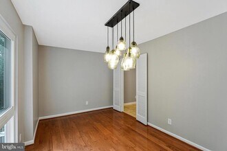 11069 Saffold Way in Reston, VA - Building Photo - Building Photo