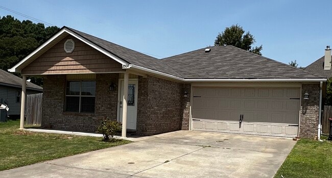 property at 2504 Ridgeway Ln