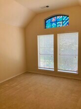 6902 Winthorp Dr in Arlington, TX - Building Photo - Building Photo