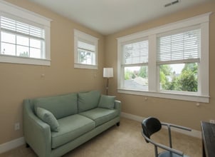 5732 NE 37th Ave in Portland, OR - Building Photo - Building Photo