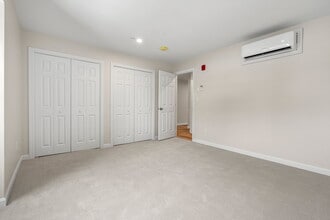 Folly Hill Meadows in Beverly, MA - Building Photo - Building Photo