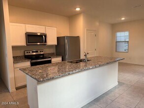 2102 E New Bonnet Ln in Queen Creek, AZ - Building Photo - Building Photo