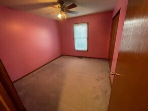 155 Wintergreen Dr in Chatham, IL - Building Photo - Building Photo