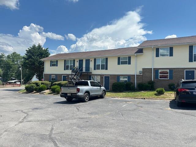 property at 2075 Clingan Dr NW