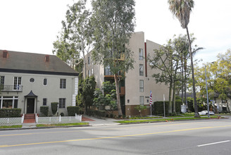 Hollywood Vista in Los Angeles, CA - Foto de edificio - Building Photo