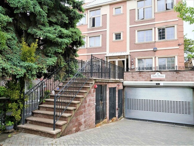 property at 124 68th St