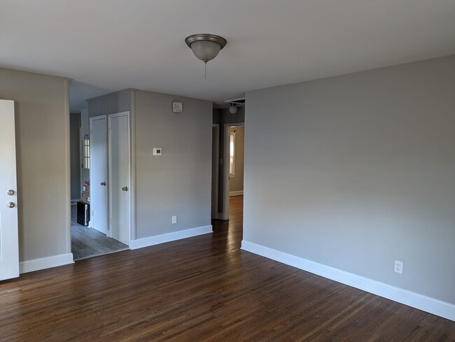 6832 Woodstream Dr in Charlotte, NC - Foto de edificio - Building Photo