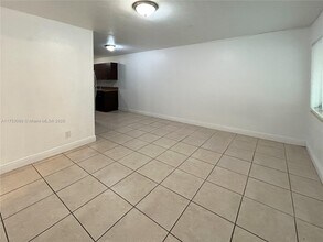 738 NE 86th St in Miami, FL - Building Photo - Building Photo