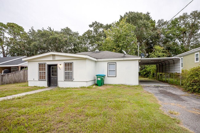 property at 1006 13th St