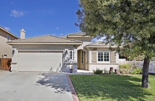 30096 Diamond Ridge Ct in Romoland, CA - Building Photo
